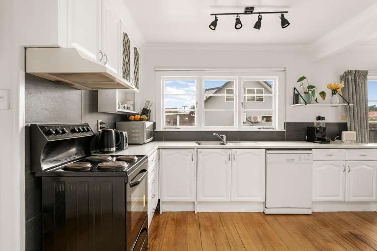 7 Rimu Street Gate Pa_2