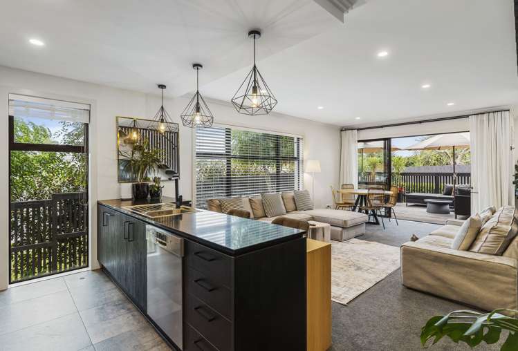 122a Moore Street Howick_16