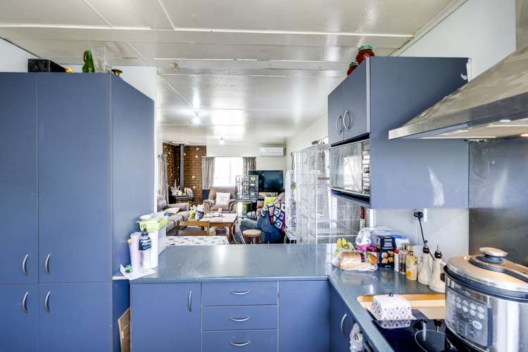 4 Palgrave Avenue Flaxmere_11