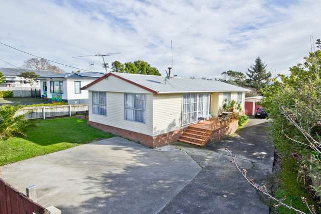 49 Rosier Road Glen Eden_1