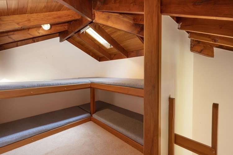 113 Seaview Road Piha_13