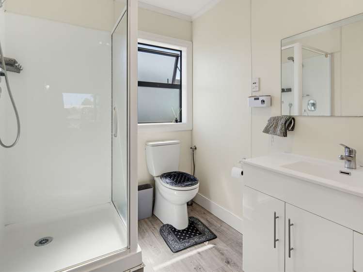 1 and 2 /12 John Street Blenheim Central_21
