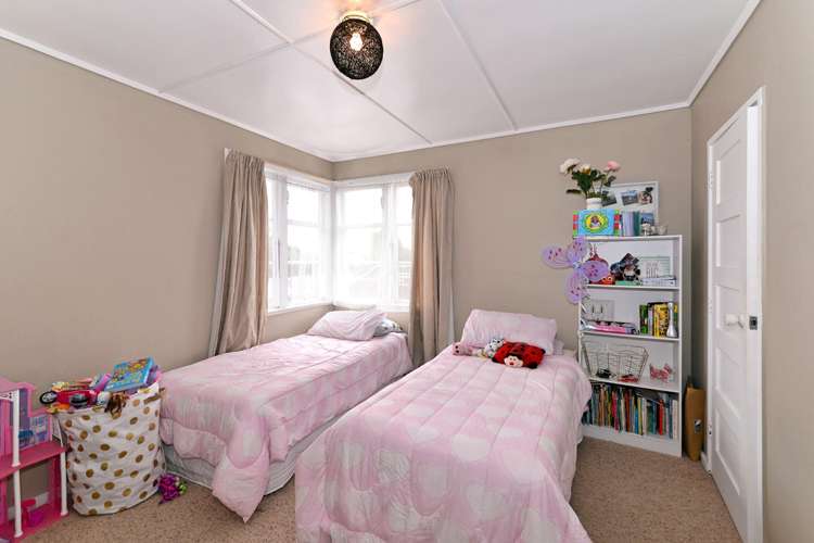 19 Marsden Road Stoke_14