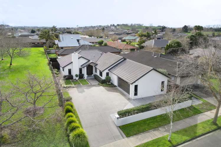 52 Wiltshire Drive Huntington_37