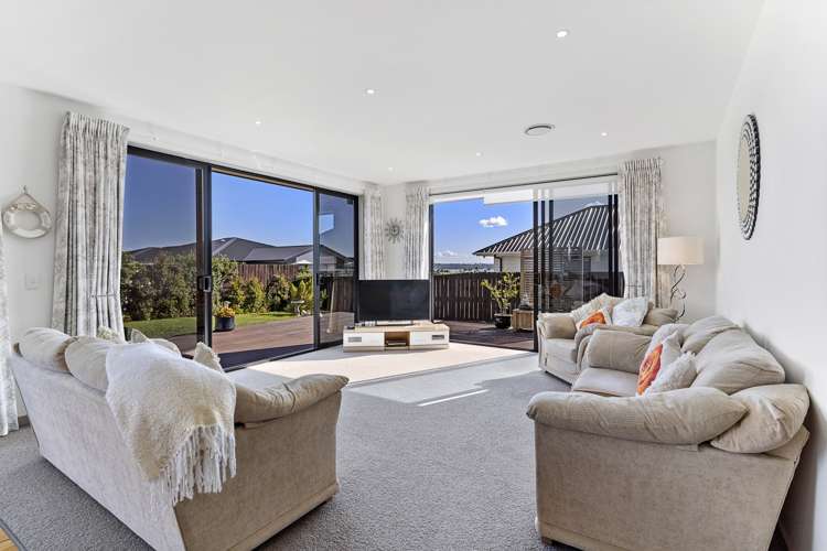 63 Eighth View Avenue Beachlands_10