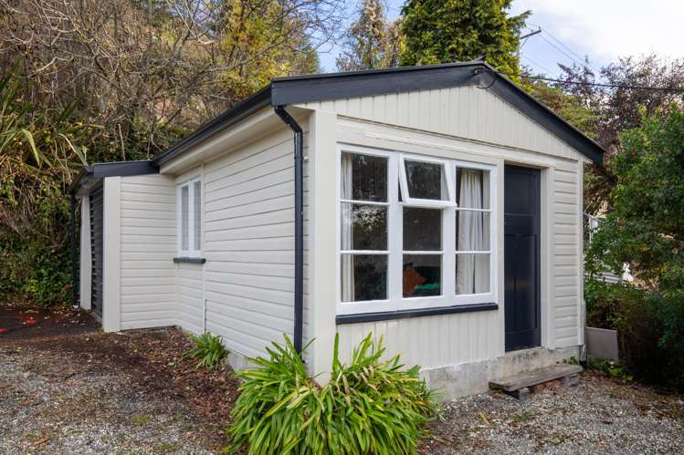 18 Branxholm Street Roxburgh_15