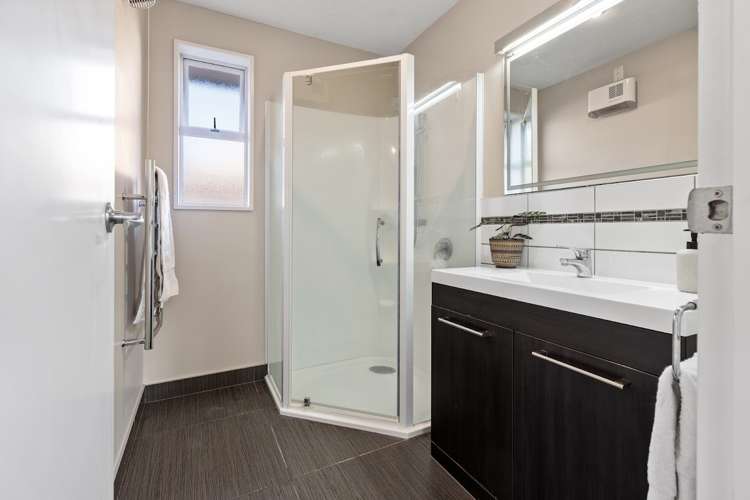 43 Reginald Street Burwood_5