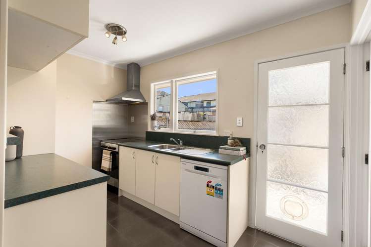 18 La Perouse Street Botany Downs_3