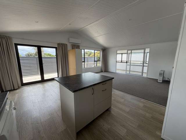 74 Catherine Crescent (Upstairs) Whitianga_2