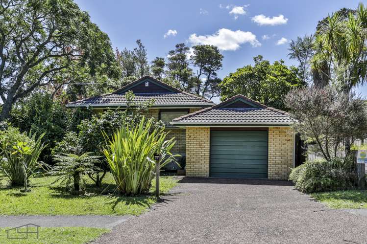 11 Woodfern Crescent Titirangi_20