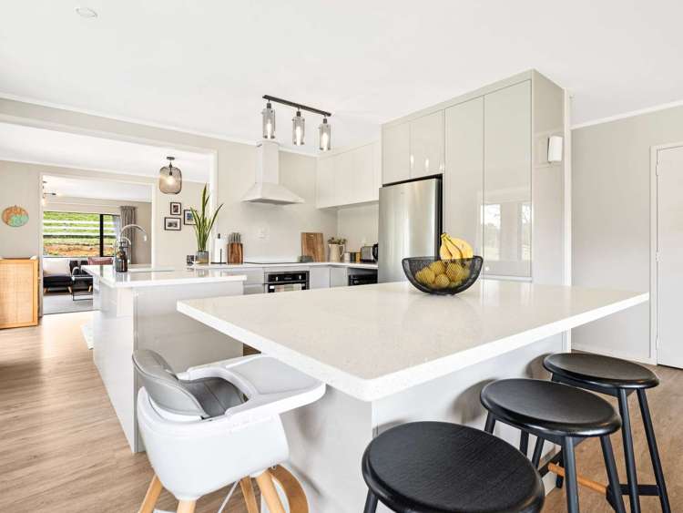 61 Kanuka Road Bombay_12