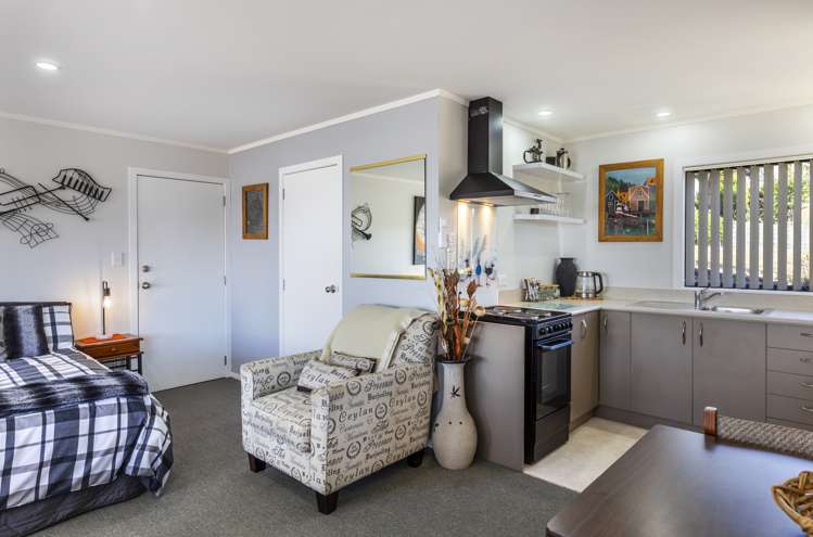 6 Turangitukua Terrace Kuratau_31