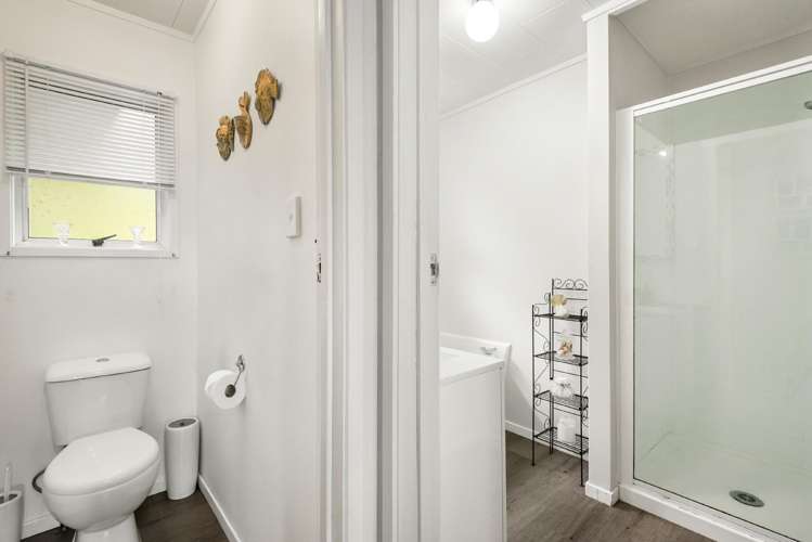 9 Sun Valley Hatfields Beach_14