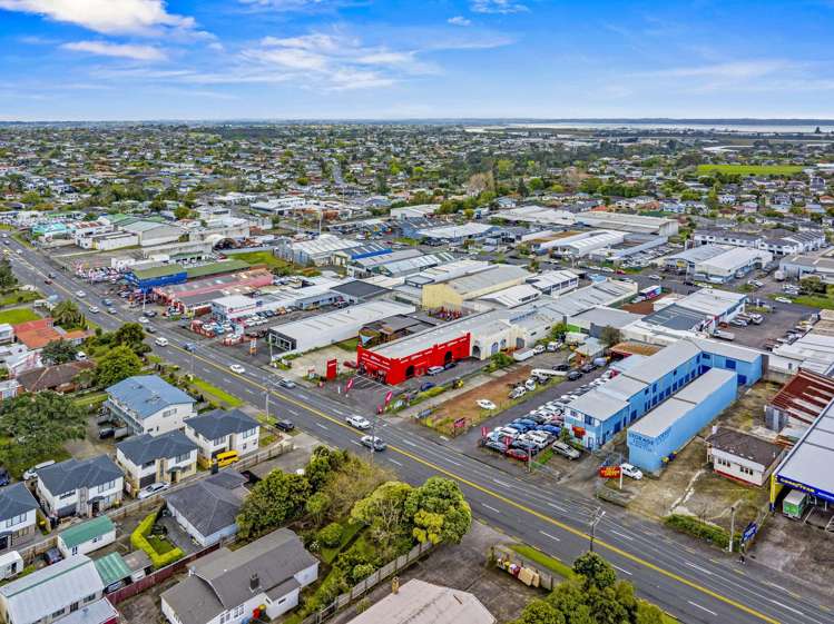 4099A Great North Road Kelston_14