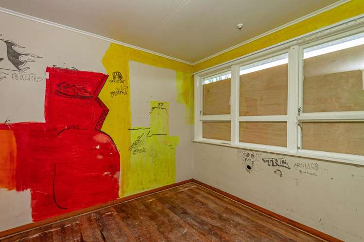 23 and 25 Stephens Crescent Highbury_9