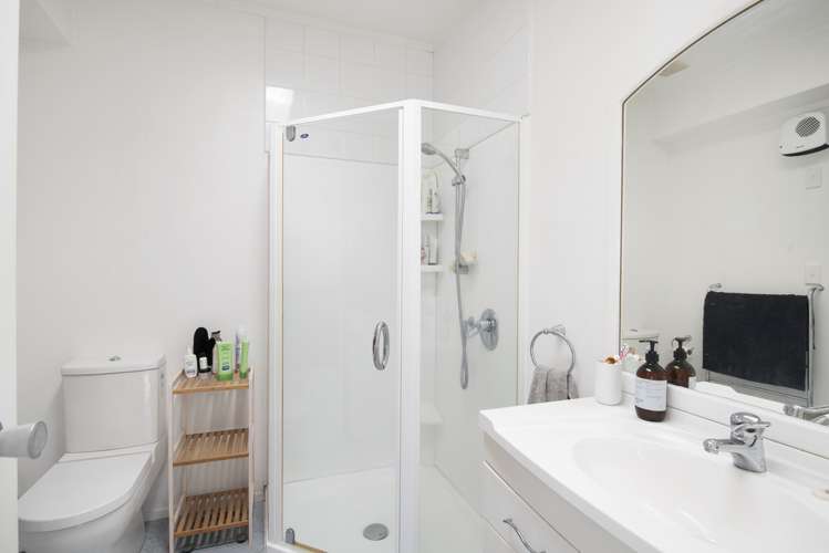 13/18 Parr Terrace Castor Bay_15