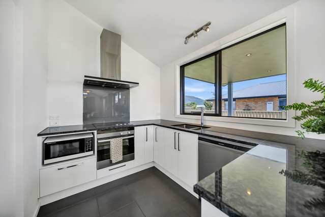 105 Howden Street Te Anau_4