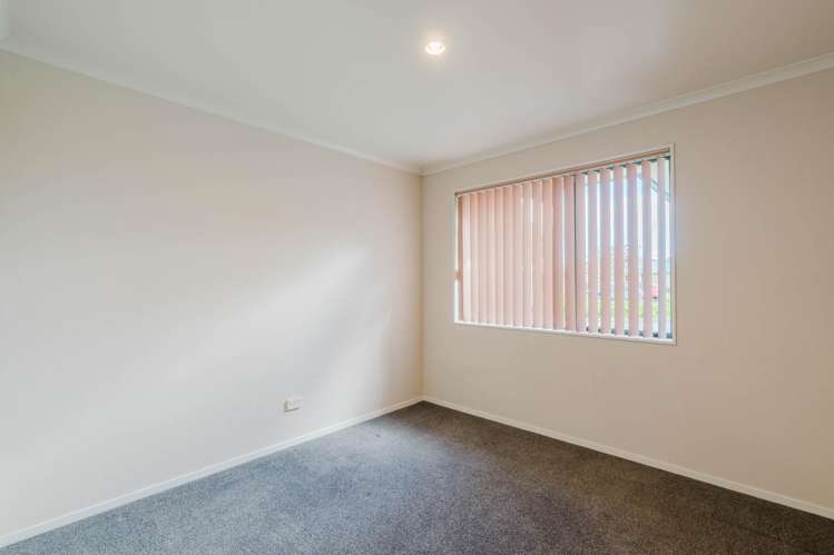 9 Kirk Close Rototuna_10