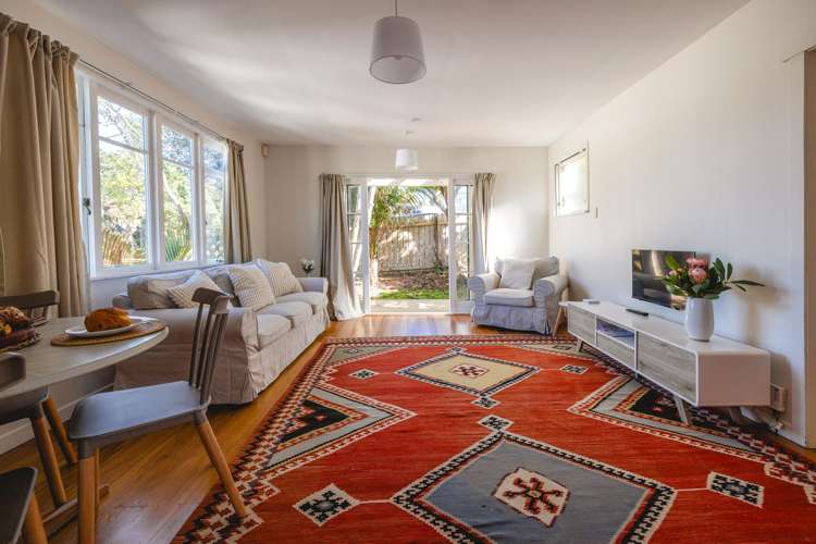 18 Tui Street_3