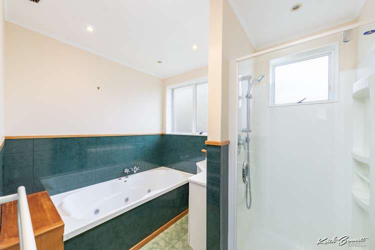 33 Riversdale Road Clouston Park_15