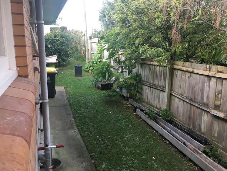 2/7 Luplau Crescent Cockle Bay_12