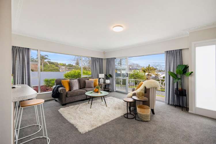 2A Douglas Avenue Mount Albert_1