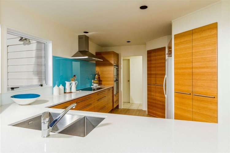 68 Seacliffe Avenue Narrow Neck_11