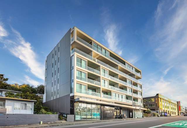 Ideal Investment - Prime Newmarket Location!