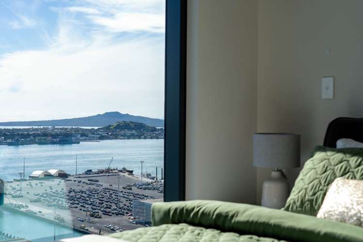 2603/10 Commerce Street City Centre_16