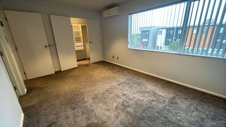 75 Bordeaux Parade Te Atatu South_9