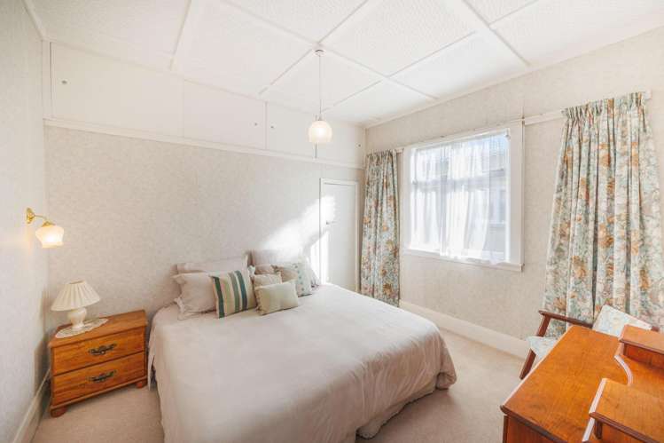 74 Shamrock Street Takaro_8