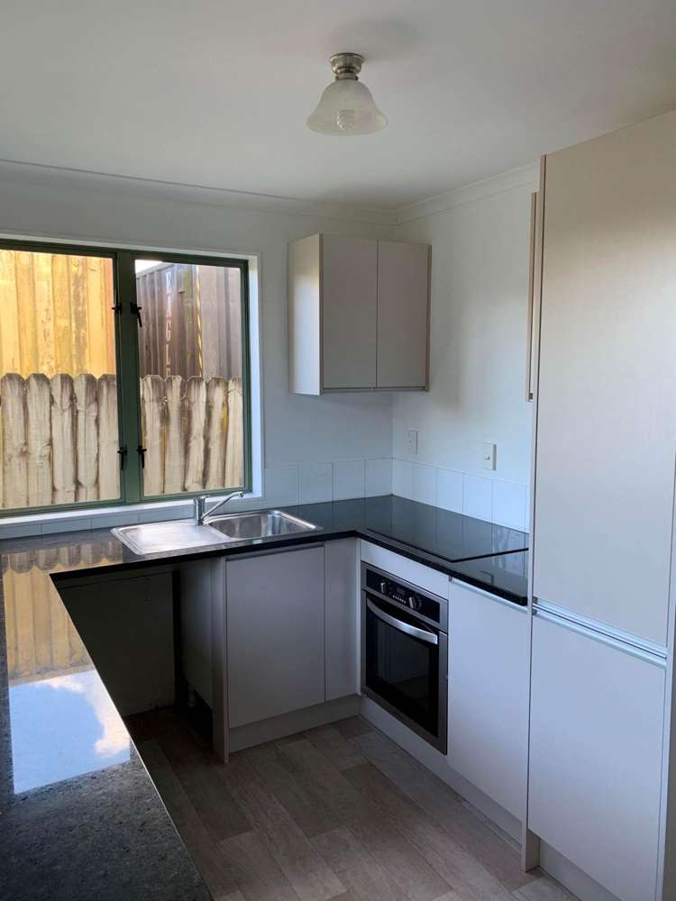 3/12A Keeling Road Henderson_5