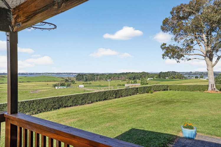 722 Awhitu Road Waiuku_47