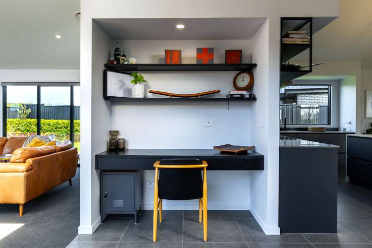 15 Catalina Crescent Burleigh_16