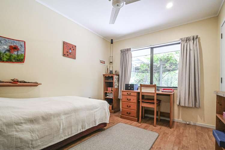 51 Longview Road Poraiti_7