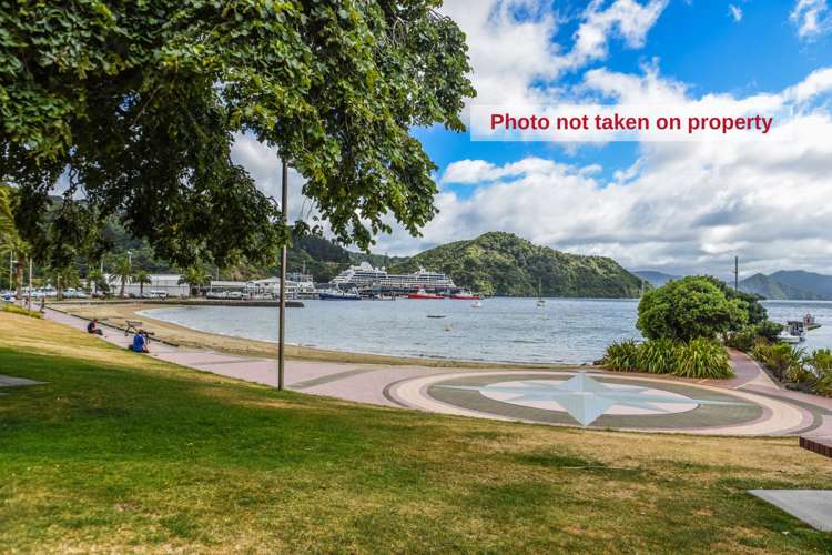 10/11 Wellington Street Picton_2