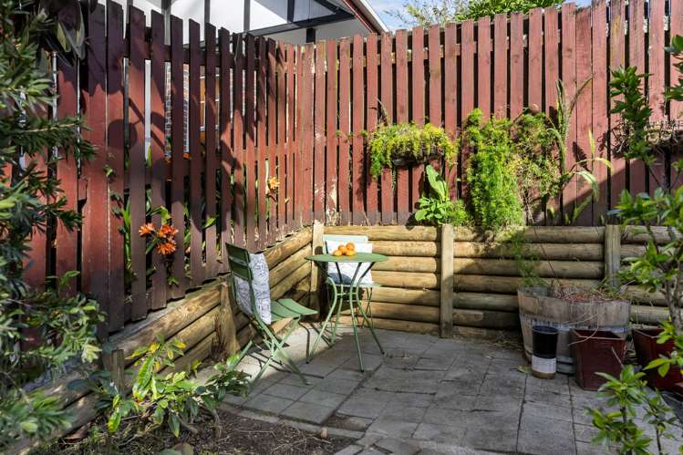 31 John Davis Road Mount Roskill_21