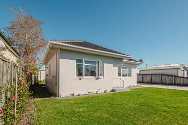 1103 Saint Aubyn Street East_1