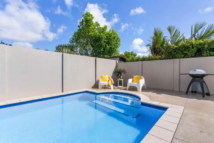 12 Courtneys West Harbour_15