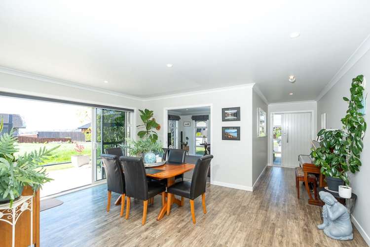 3 Olly Close Grandview Heights_8