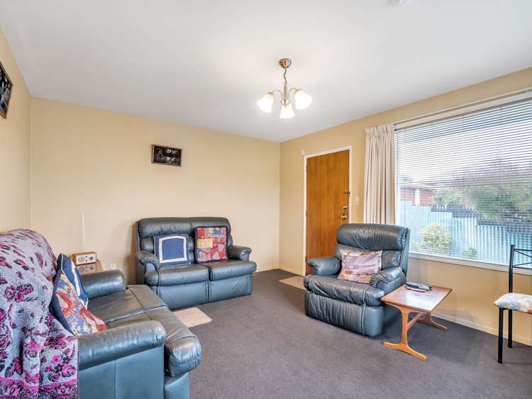 1/17 Lake Terrace Rd Burwood_2