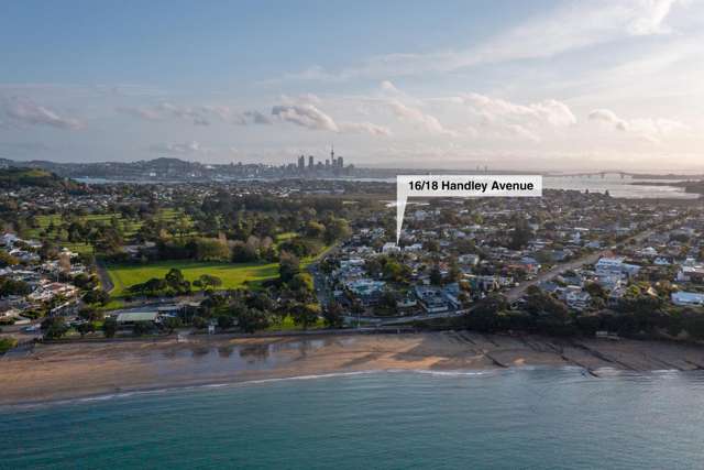 1/18 Handley Avenue Narrow Neck_4