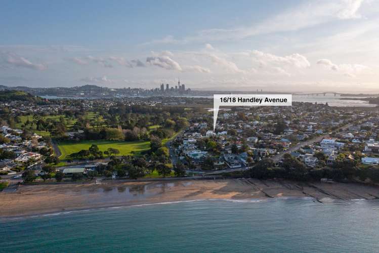 1/18 Handley Avenue Narrow Neck_4