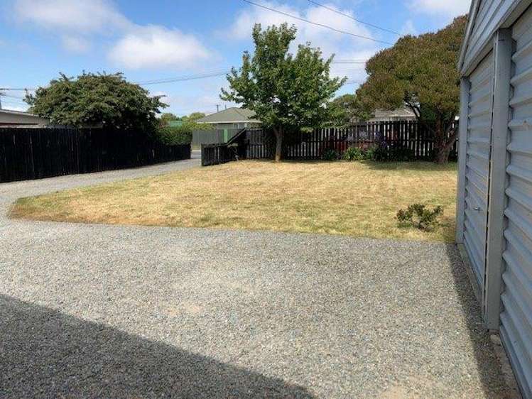 335 Breezes Road Aranui_27