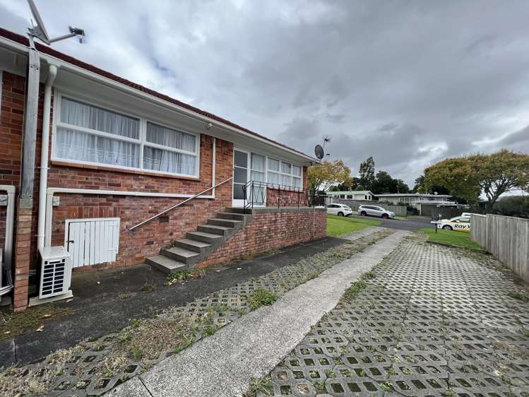 7A & 2/7 Woolfield Road Papatoetoe_4