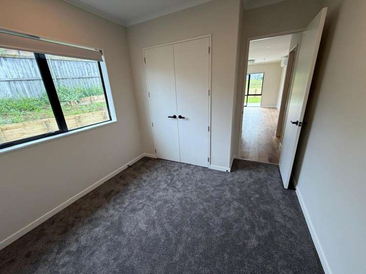 83 Gateway Park Drive, 1765_21