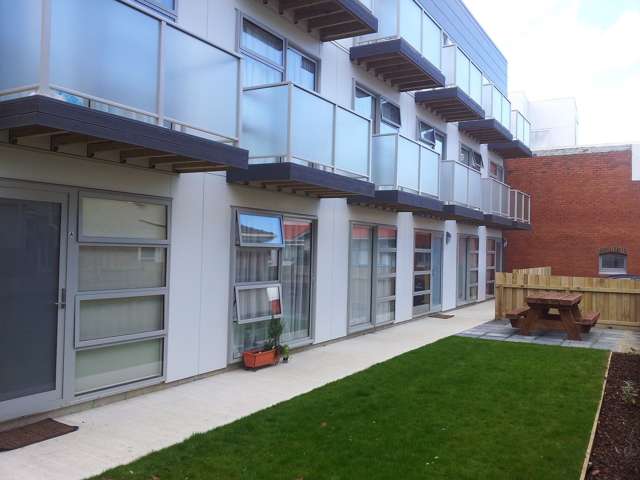 5/25B London Street Dunedin Central_1