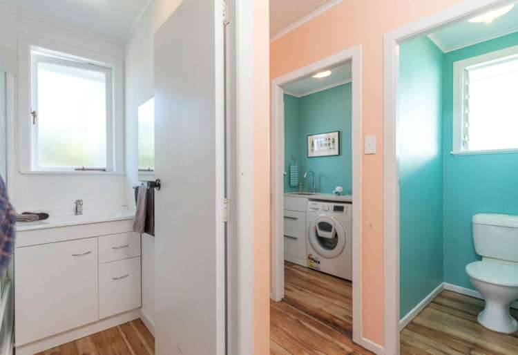 15 Kelwyn Road Kelston_8