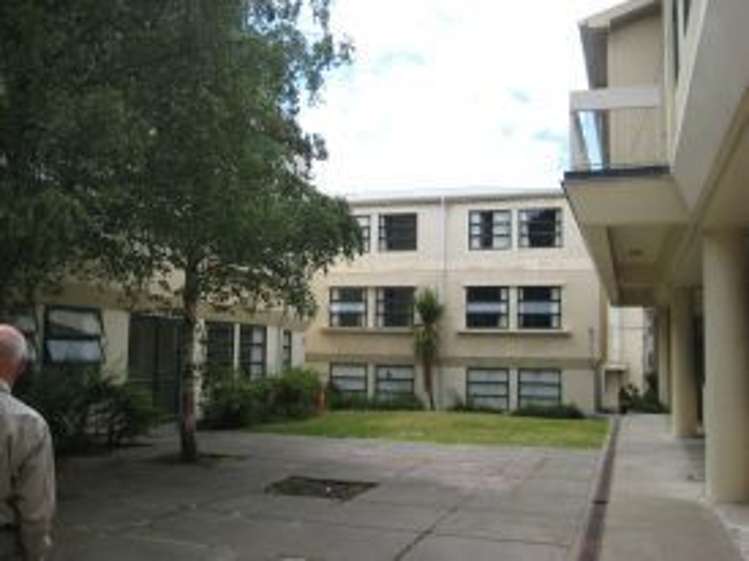 14/22 Sussex Street Mount Cook_10