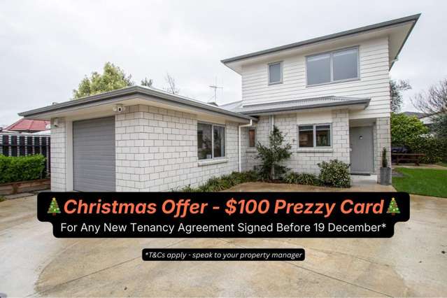 Modern four bedroom townhouse, close to river walks and CBD